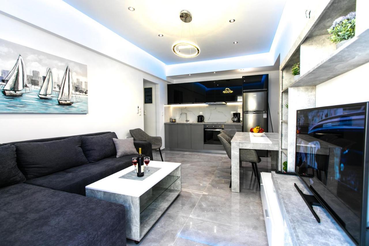 Luxury Shades Of Gray Apartment Rethymno  ภายนอก รูปภาพ
