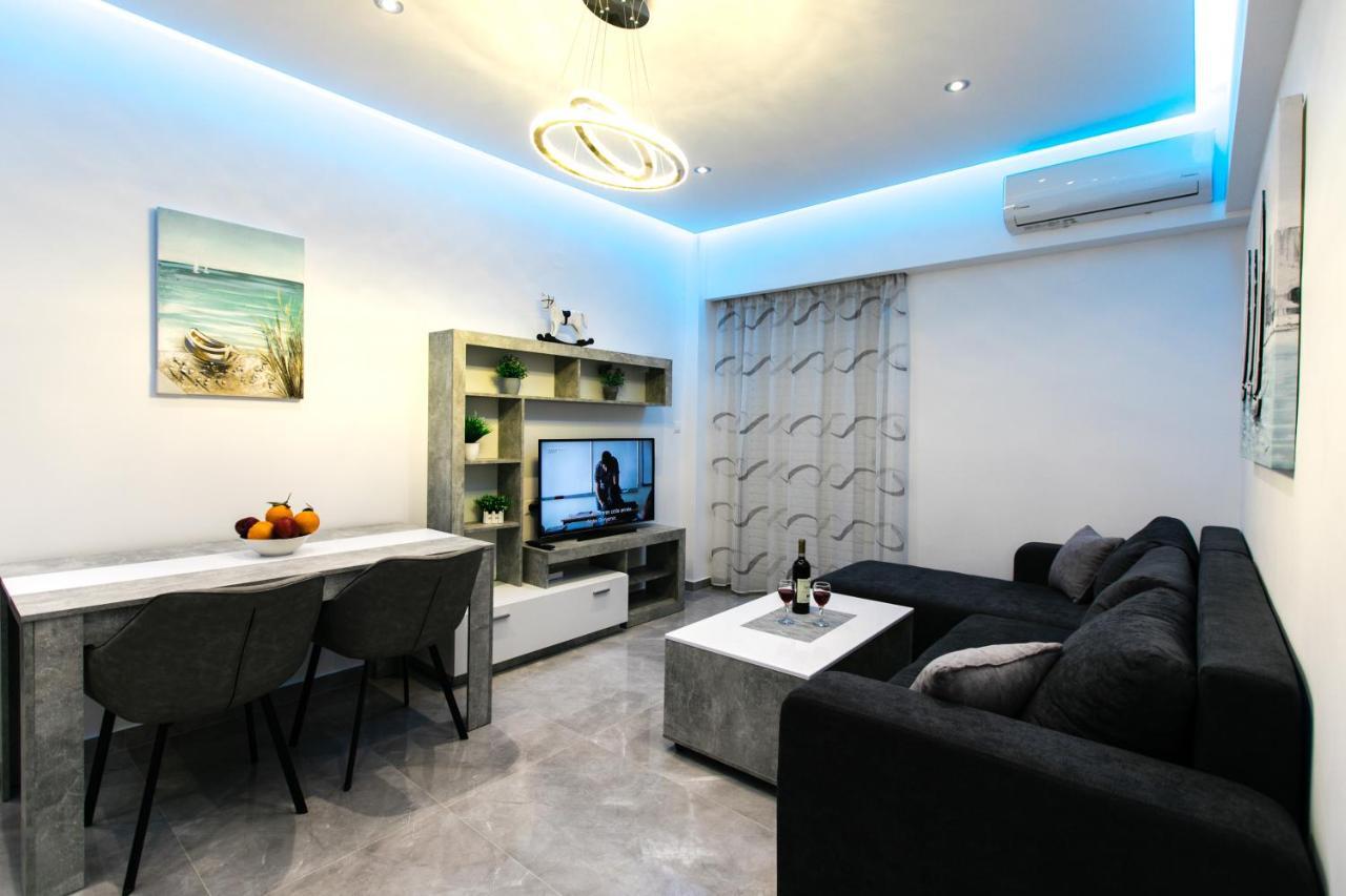 Luxury Shades Of Gray Apartment Rethymno  ภายนอก รูปภาพ